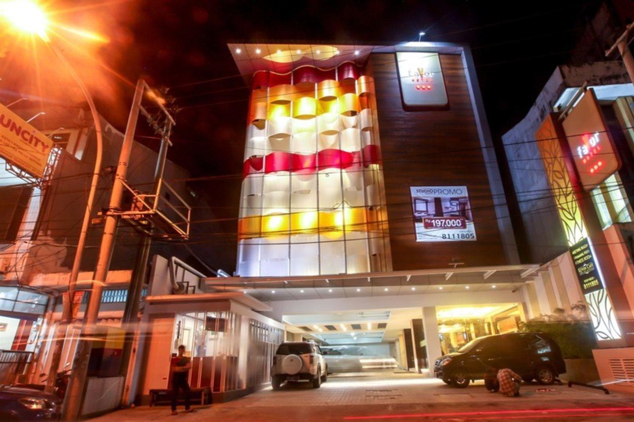 Favor Hotel Makassar Exterior foto