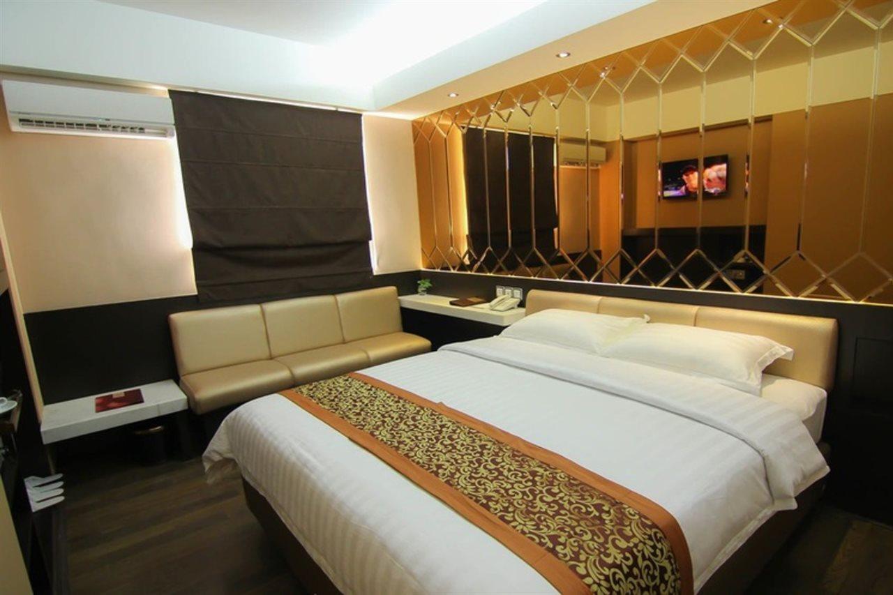 Favor Hotel Makassar Exterior foto