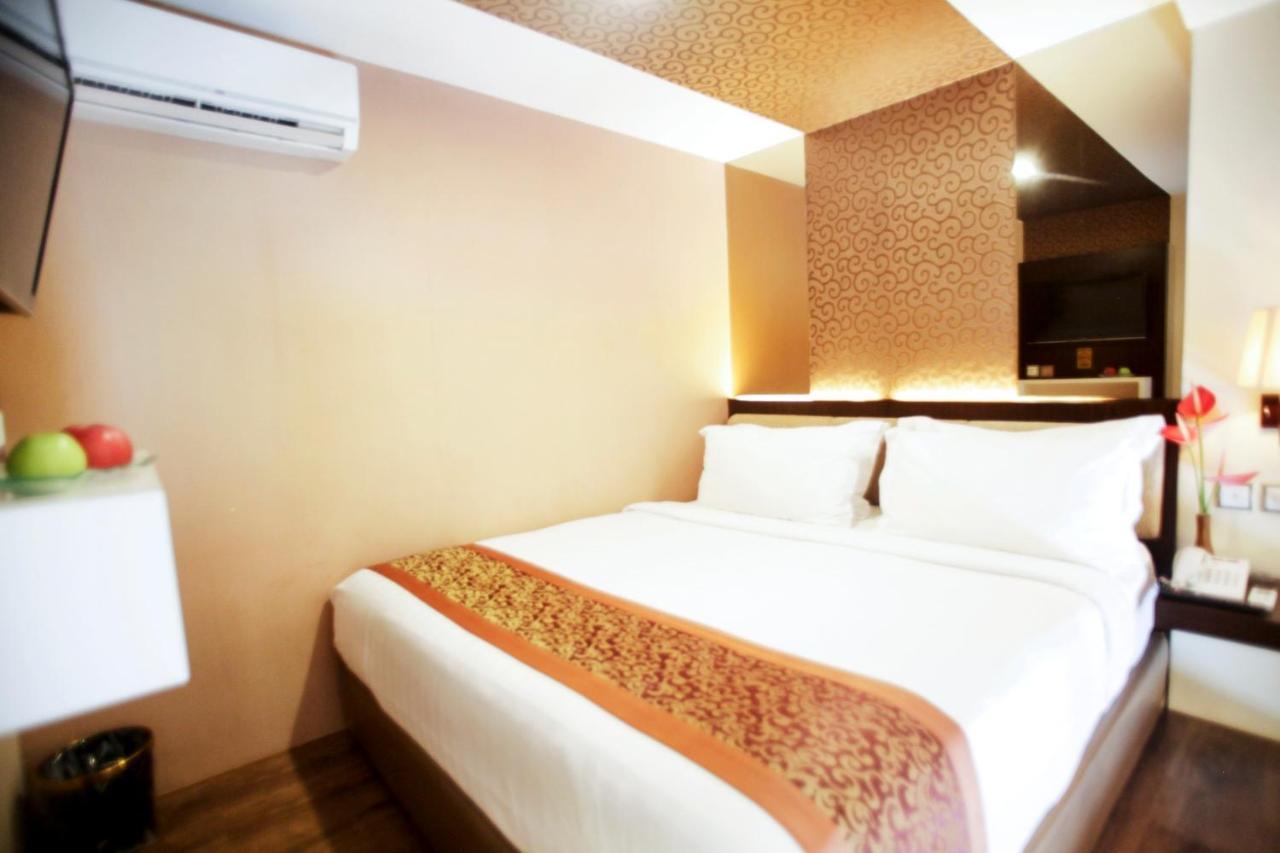 Favor Hotel Makassar Exterior foto