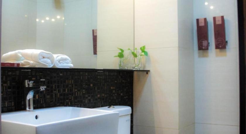 Favor Hotel Makassar Exterior foto