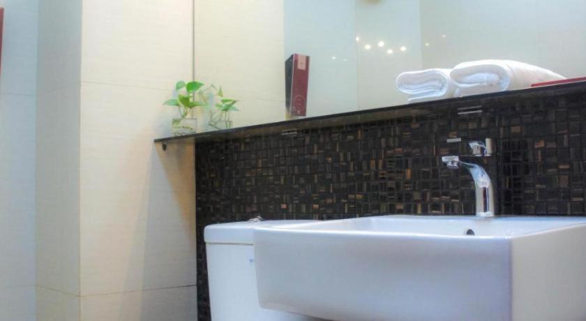Favor Hotel Makassar Exterior foto