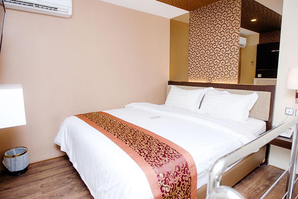 Favor Hotel Makassar Exterior foto