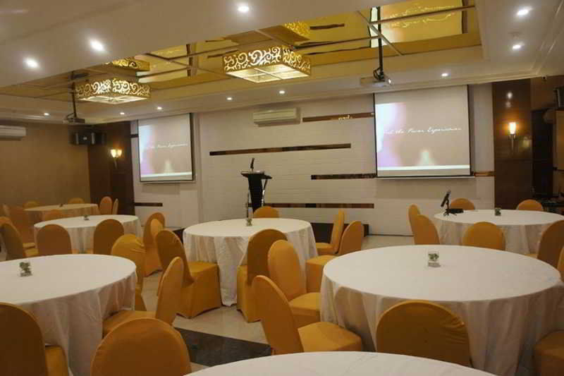 Favor Hotel Makassar Exterior foto