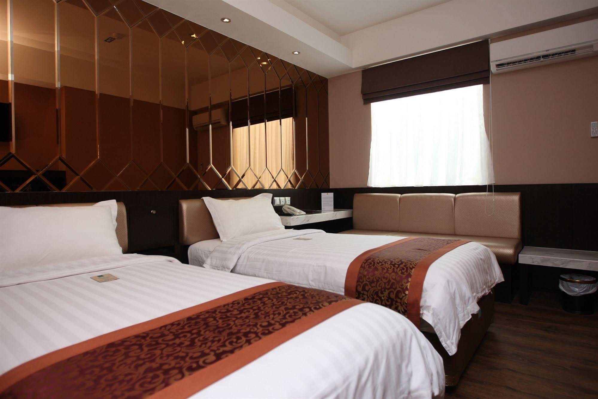 Favor Hotel Makassar Exterior foto